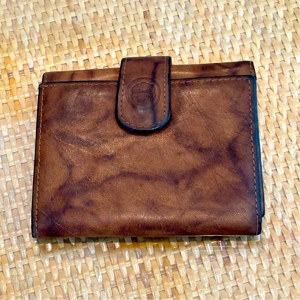 Mundi Brown Small Leather Trifold Wallet new with tag!